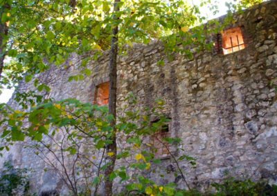 Außenmauer Ruine Hornstein